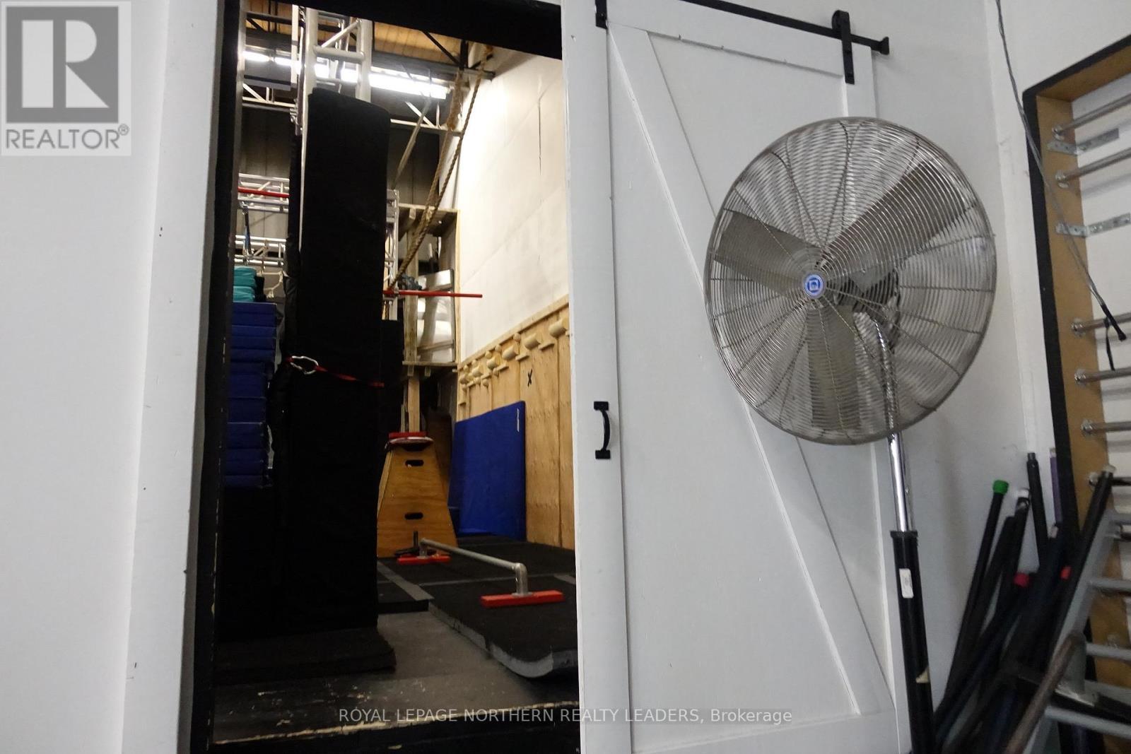 












UNIT D - 440 ALGONQUIN BOULEVARD E

,
Timmins (TNE - Hill District),




Ontario
P4N1B7

