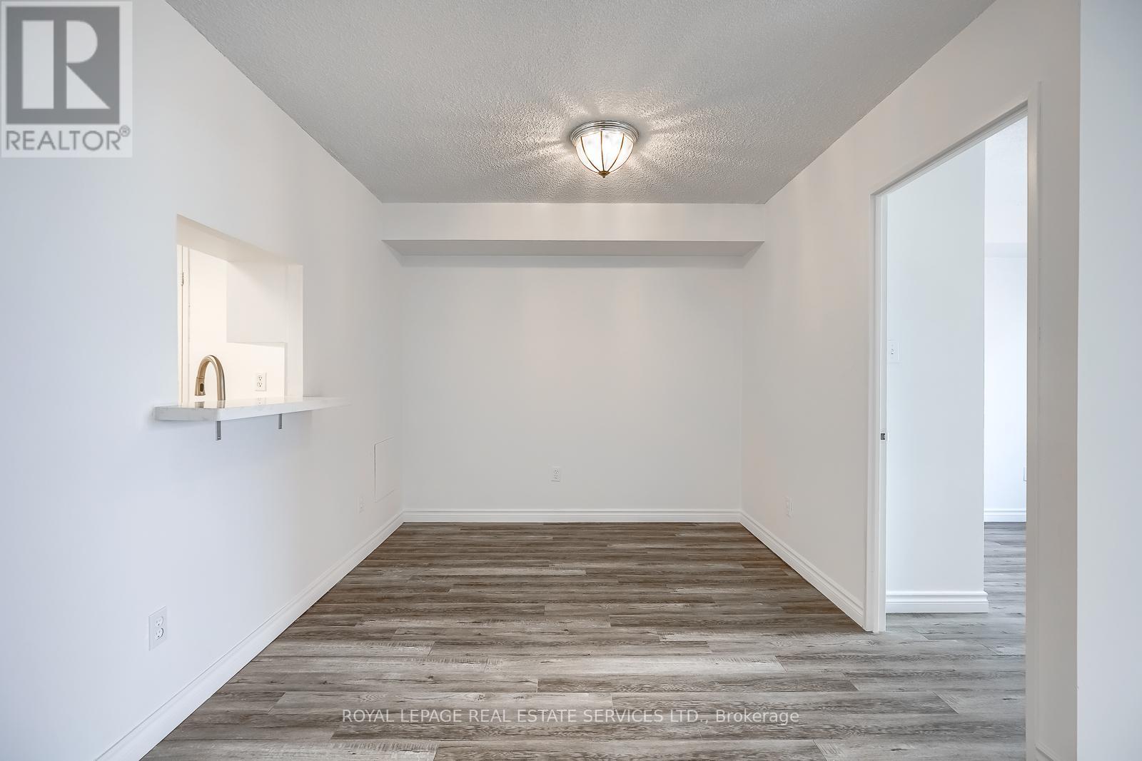 












1008 - 265 ENFIELD PLACE

,
Mississauga,




Ontario
L5B3Y6

