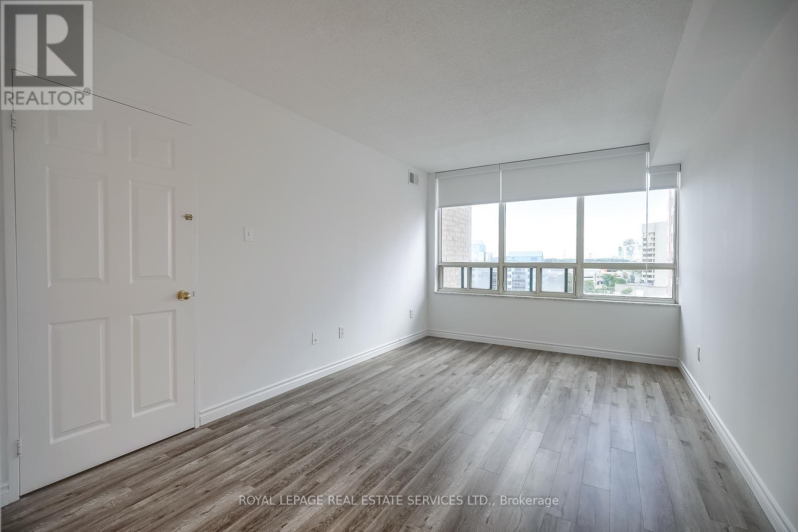 












1008 - 265 ENFIELD PLACE

,
Mississauga,




Ontario
L5B3Y6

