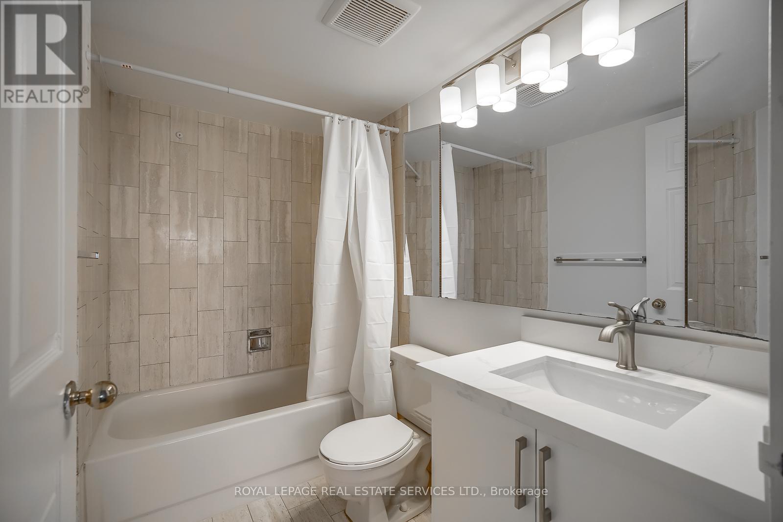 












1008 - 265 ENFIELD PLACE

,
Mississauga,




Ontario
L5B3Y6

