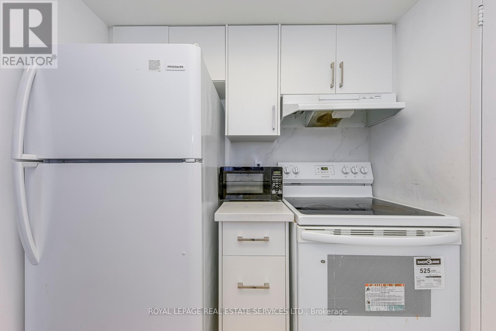 












1008 - 265 ENFIELD PLACE

,
Mississauga,




Ontario
L5B3Y6

