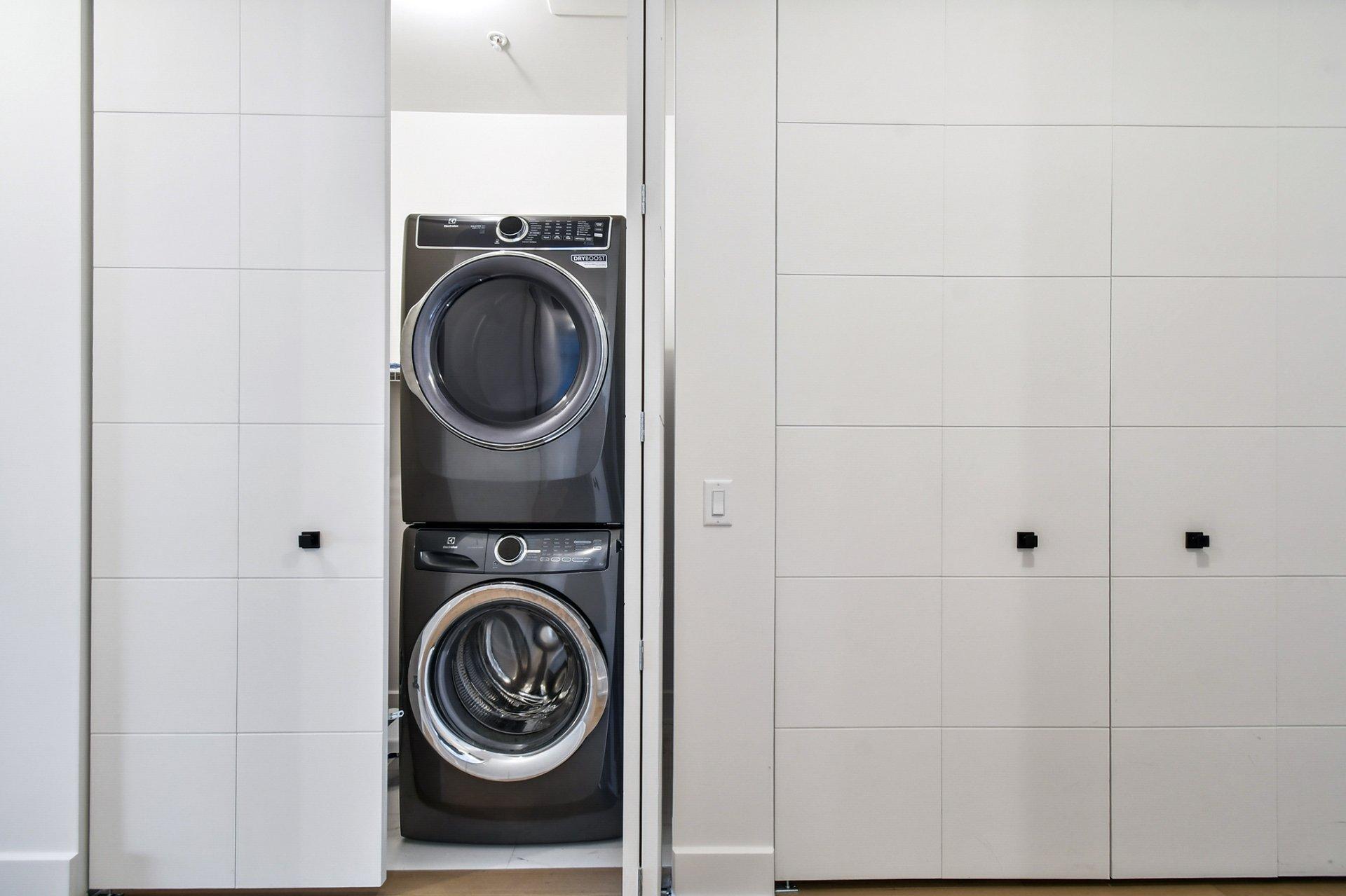 









2835


Av. du Cosmodôme

, 2105,
Laval (Chomedey),




QC
H7T0R8

