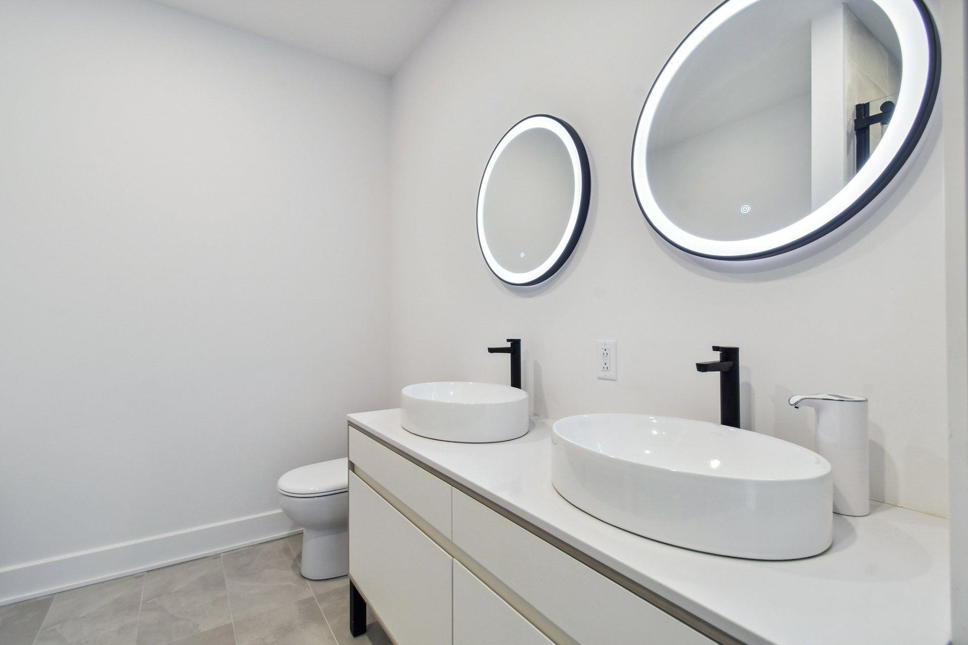 









2835


Av. du Cosmodôme

, 2105,
Laval (Chomedey),




QC
H7T0R8

