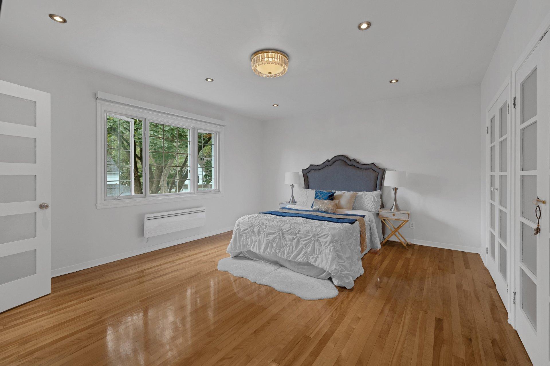 









120


Ch. Strathcona

,
Mont-Royal,




QC
H3R1E6

