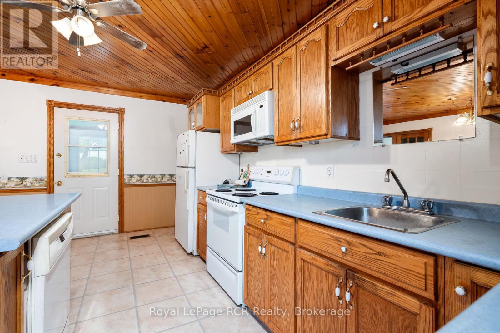 












422014 CONCESSION 6 NDR

,
West Grey,




Ontario
N0G1S0

