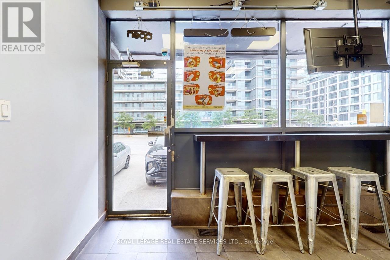 












1176 THE QUEENSWAY

,
Toronto,




Ontario
M8Z1R5

