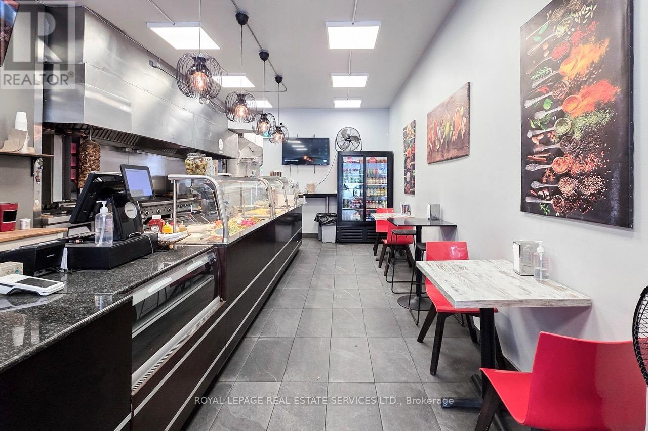 












1176 THE QUEENSWAY

,
Toronto,




Ontario
M8Z1R5

