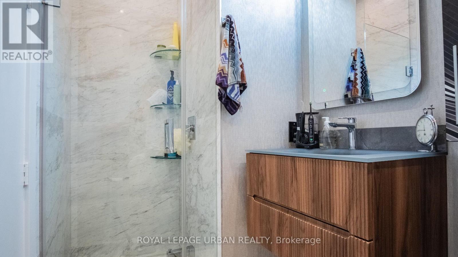 












LPH8 - 1 YORKVILLE AVENUE

,
Toronto,




Ontario
M4W1L1

