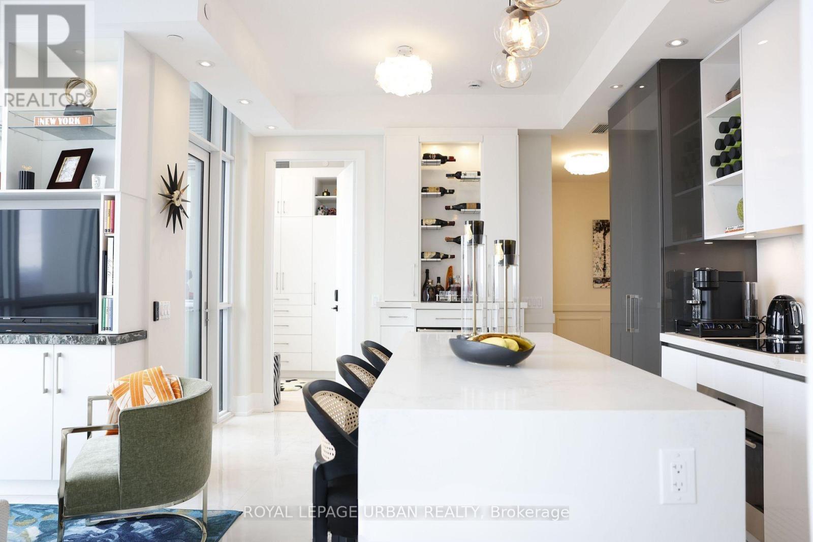 












LPH8 - 1 YORKVILLE AVENUE

,
Toronto,




Ontario
M4W1L1

