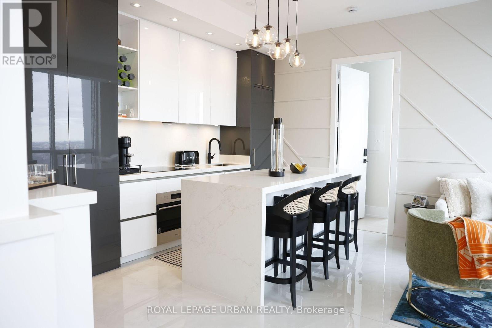 












LPH8 - 1 YORKVILLE AVENUE

,
Toronto,




Ontario
M4W1L1

