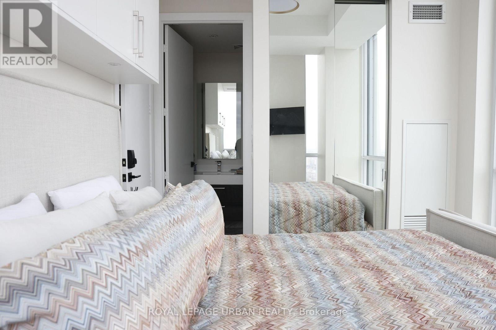 












LPH8 - 1 YORKVILLE AVENUE

,
Toronto,




Ontario
M4W1L1

