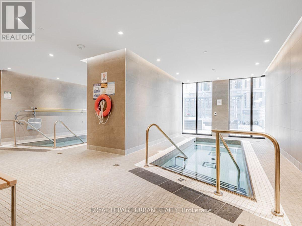 












LPH8 - 1 YORKVILLE AVENUE

,
Toronto,




Ontario
M4W1L1

