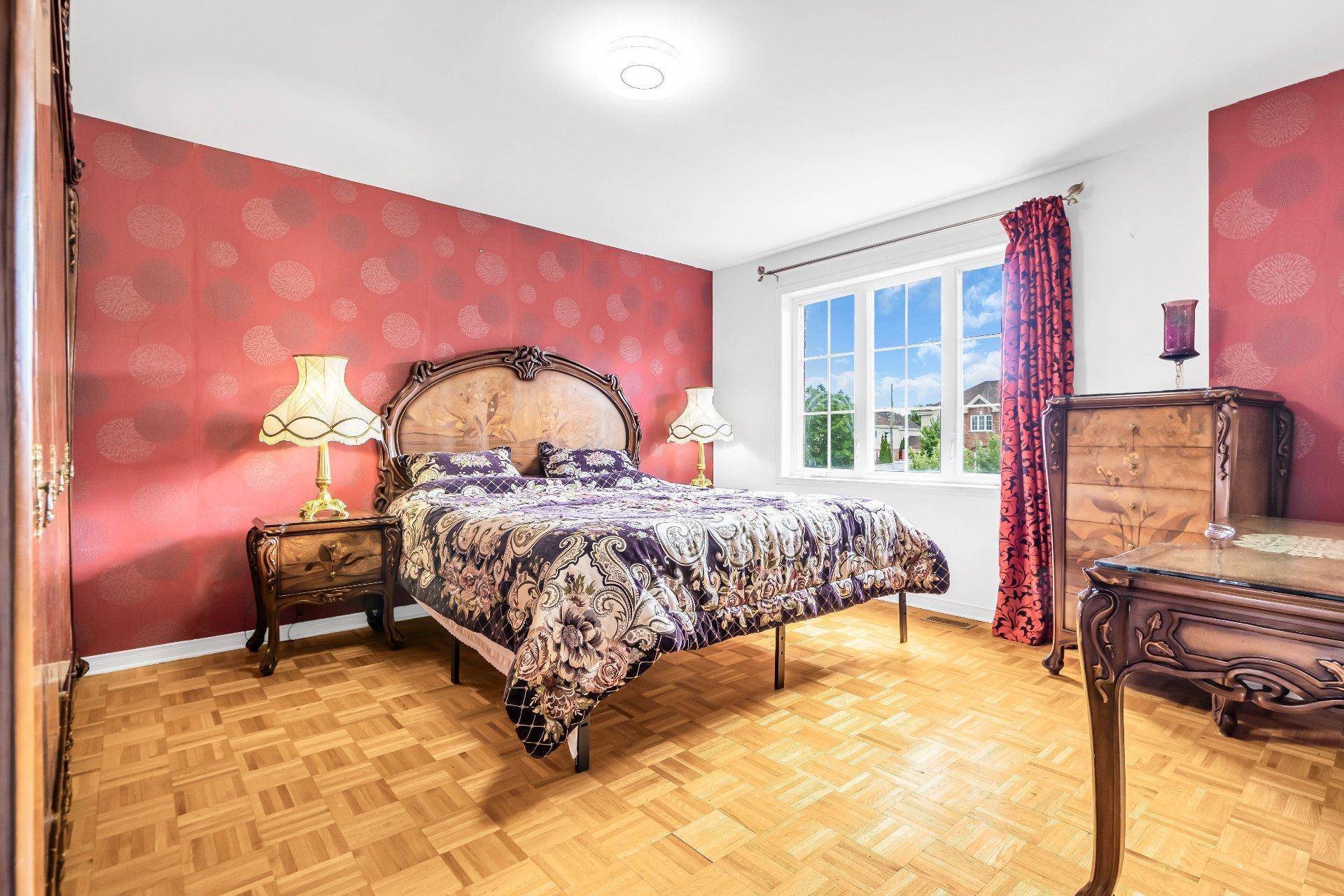 









5018


Rue Périard

,
Montréal (Pierrefonds-Roxboro),




QC
H9J4E2

