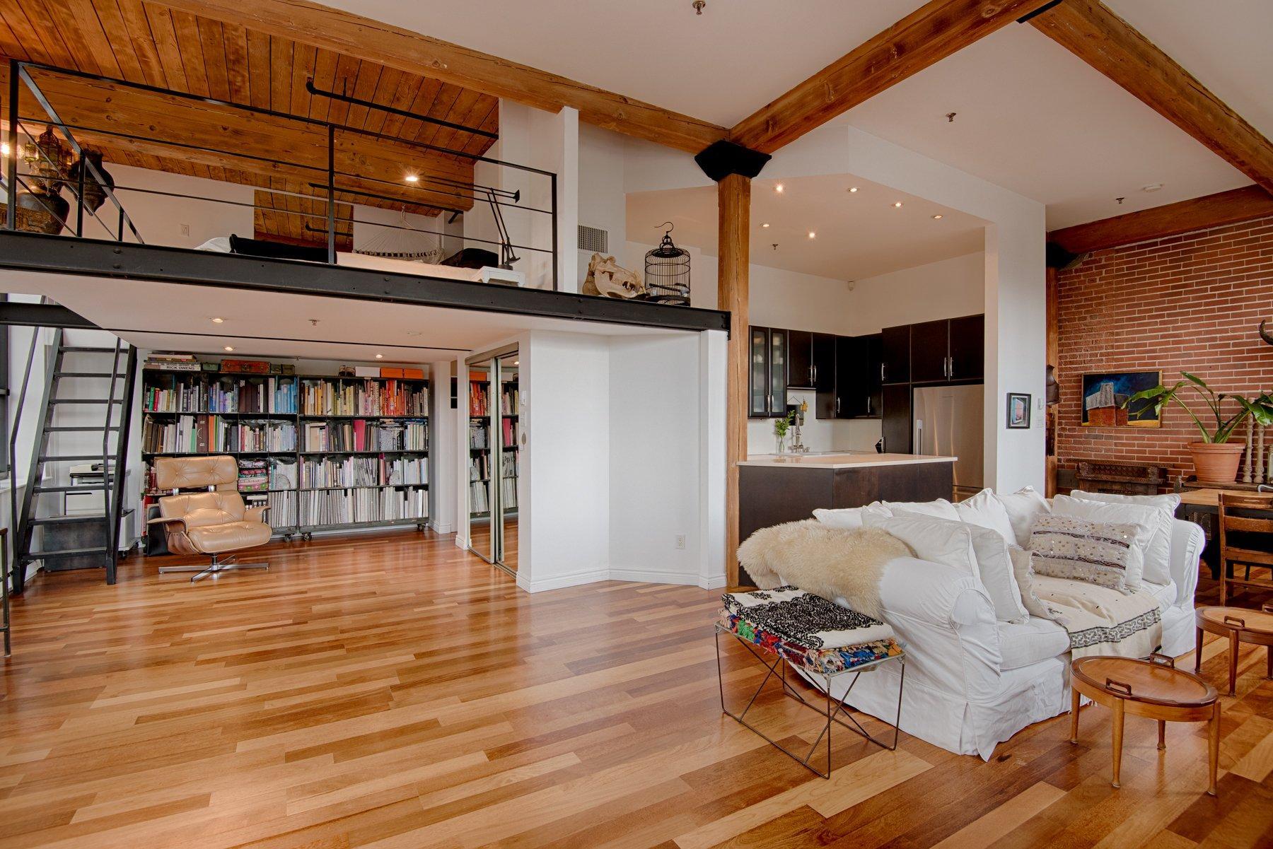 









1790


Rue du Canal

, 404,
Montréal (Le Sud-Ouest),




QC
H3K3E6


