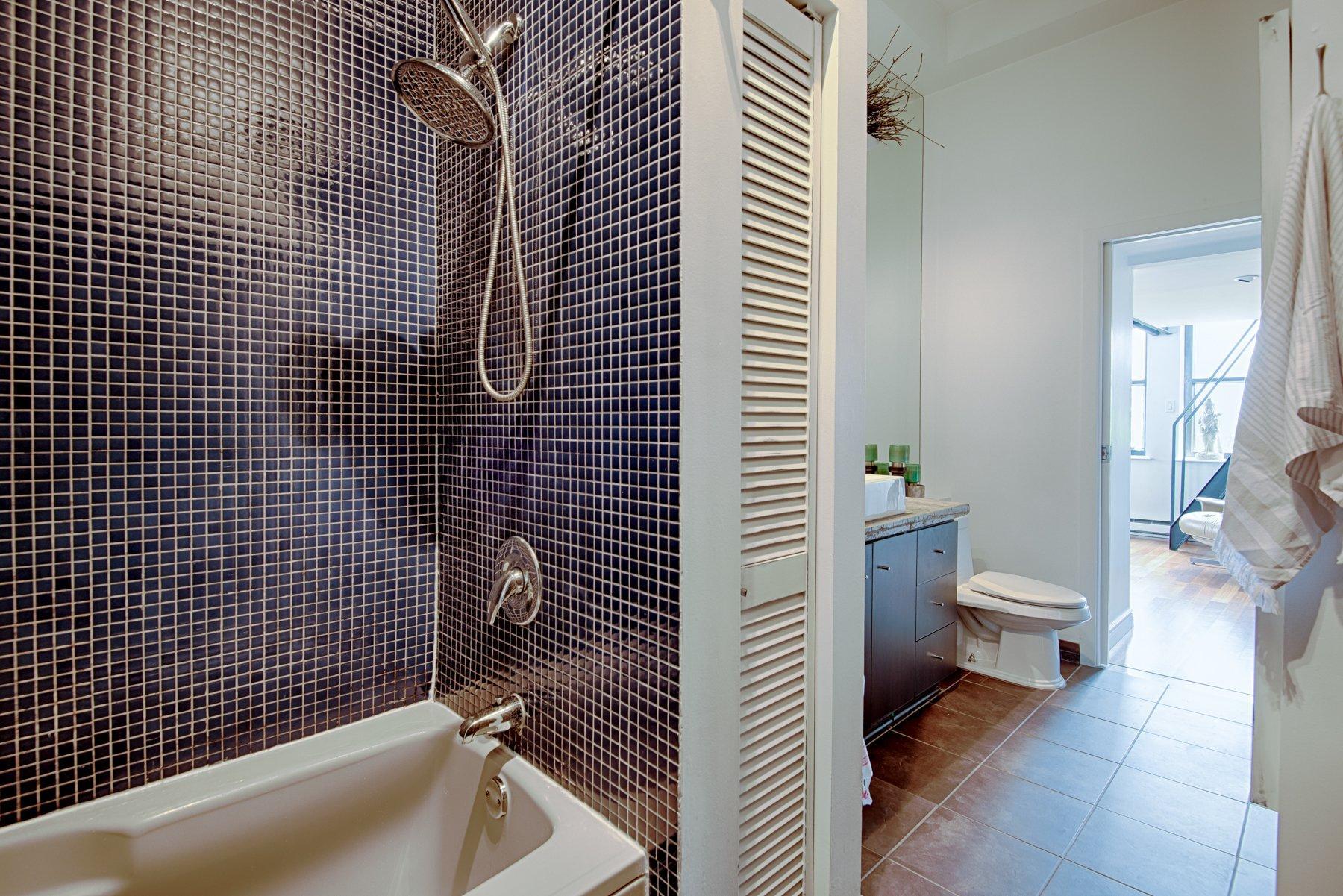 









1790


Rue du Canal

, 404,
Montréal (Le Sud-Ouest),




QC
H3K3E6

