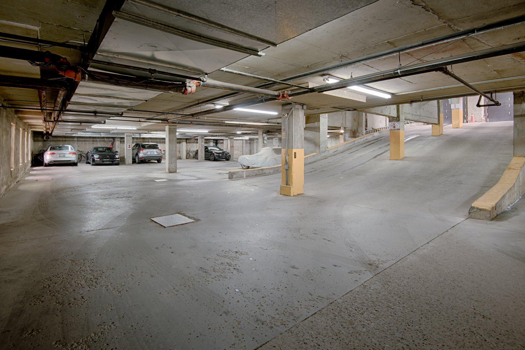 









1790


Rue du Canal

, 404,
Montréal (Le Sud-Ouest),




QC
H3K3E6

