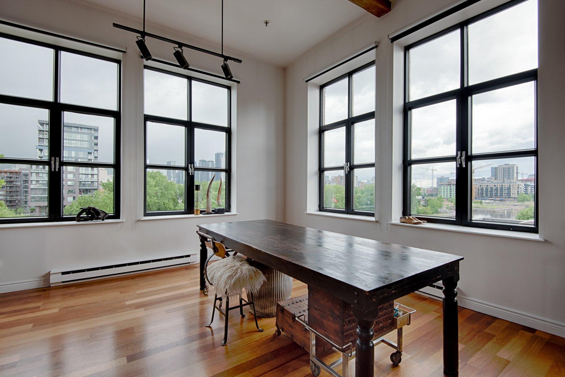 









1790


Rue du Canal

, 404,
Montréal (Le Sud-Ouest),




QC
H3K3E6


