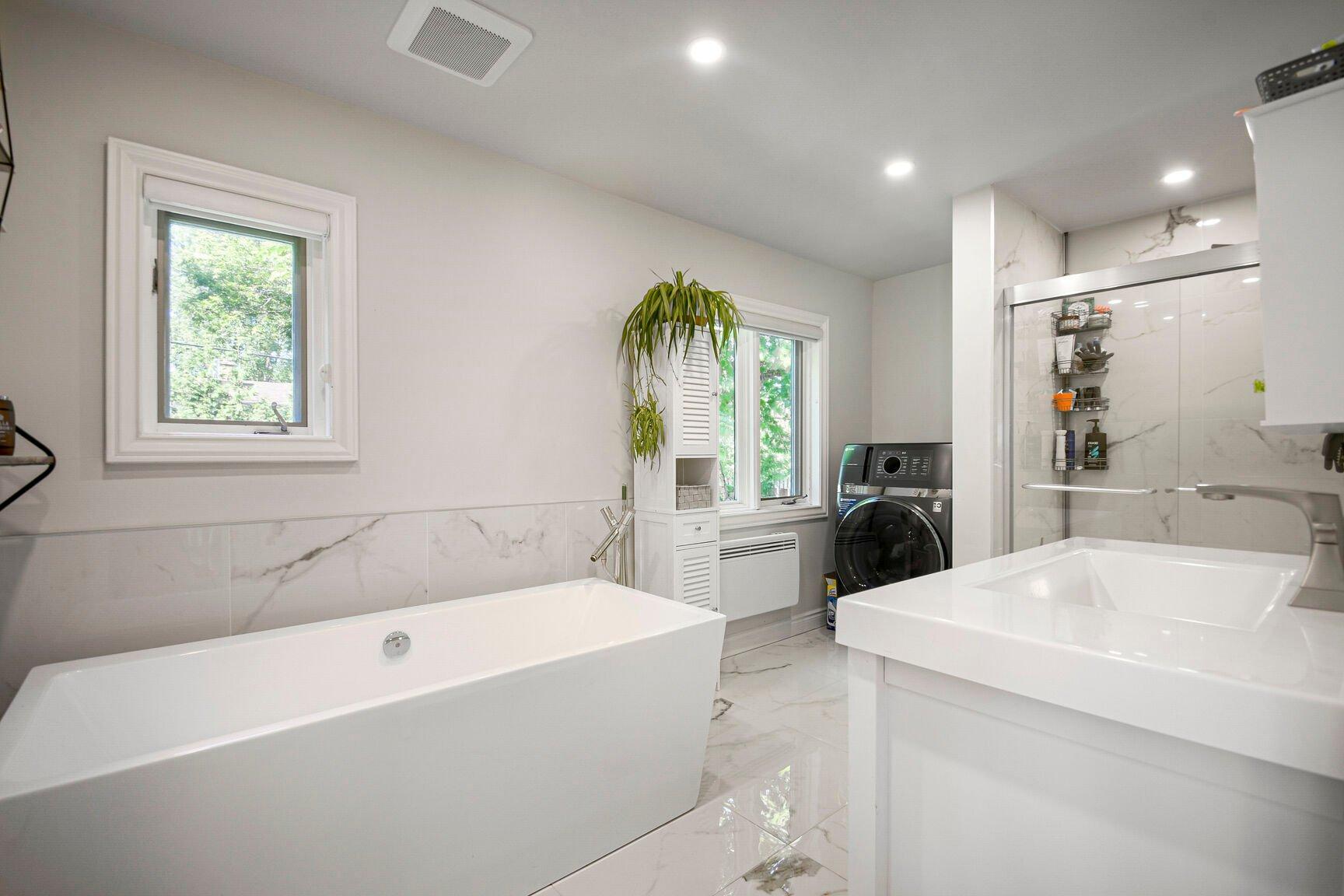 









26


2e Avenue N.

,
Montréal (Pierrefonds-Roxboro),




QC
H8Y2L2

