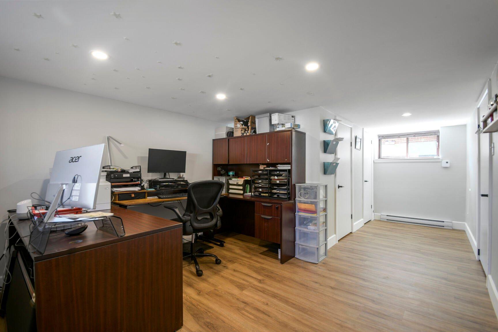 









26


2e Avenue N.

,
Montréal (Pierrefonds-Roxboro),




QC
H8Y2L2

