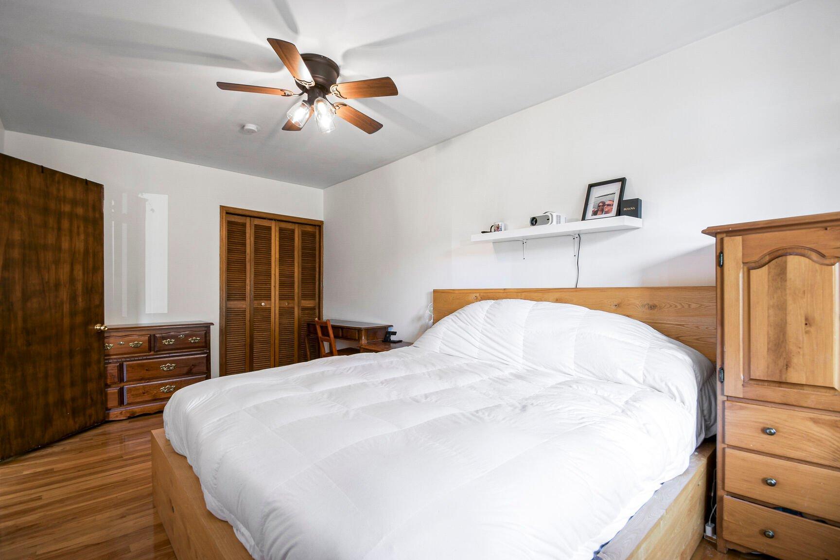 









26


2e Avenue N.

,
Montréal (Pierrefonds-Roxboro),




QC
H8Y2L2

