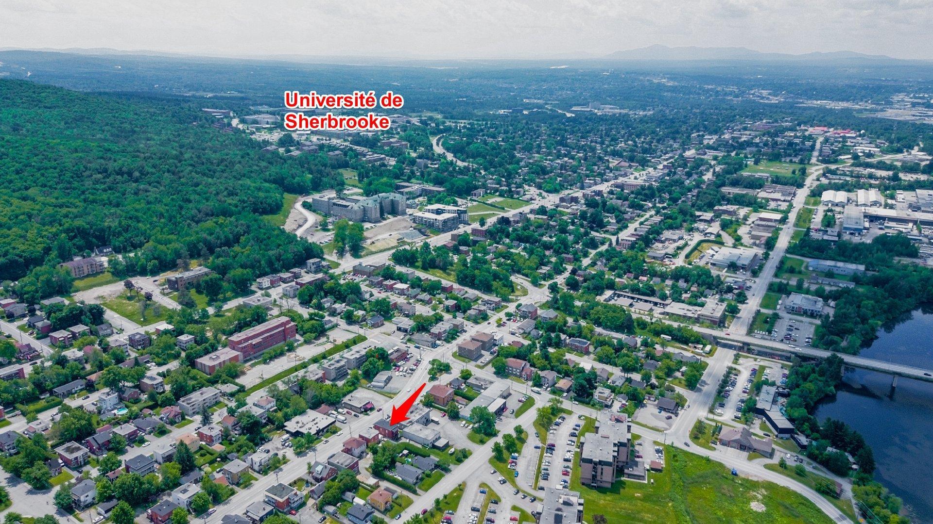 









1571

 - 1575


Rue Denault

,
Sherbrooke (Fleurimont),




QC
J1H2R1

