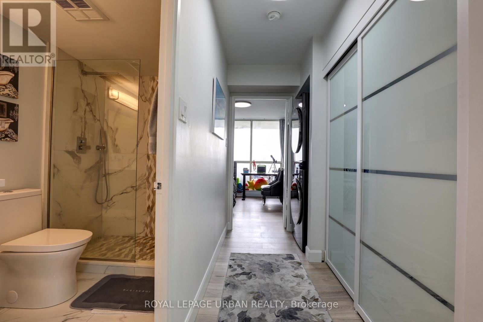 












1905 - 5 GREYSTONE WALK DRIVE

,
Toronto,




Ontario
M1K5J5

