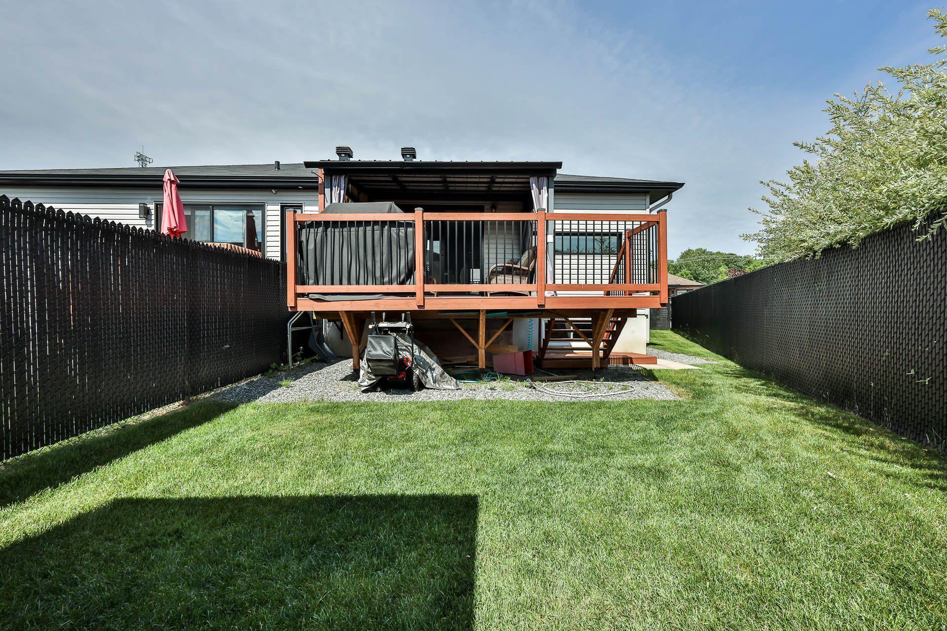 









139


Rue Alexandre-Rodrigue

,
Gatineau (Buckingham),




QC
J8L0Z2

