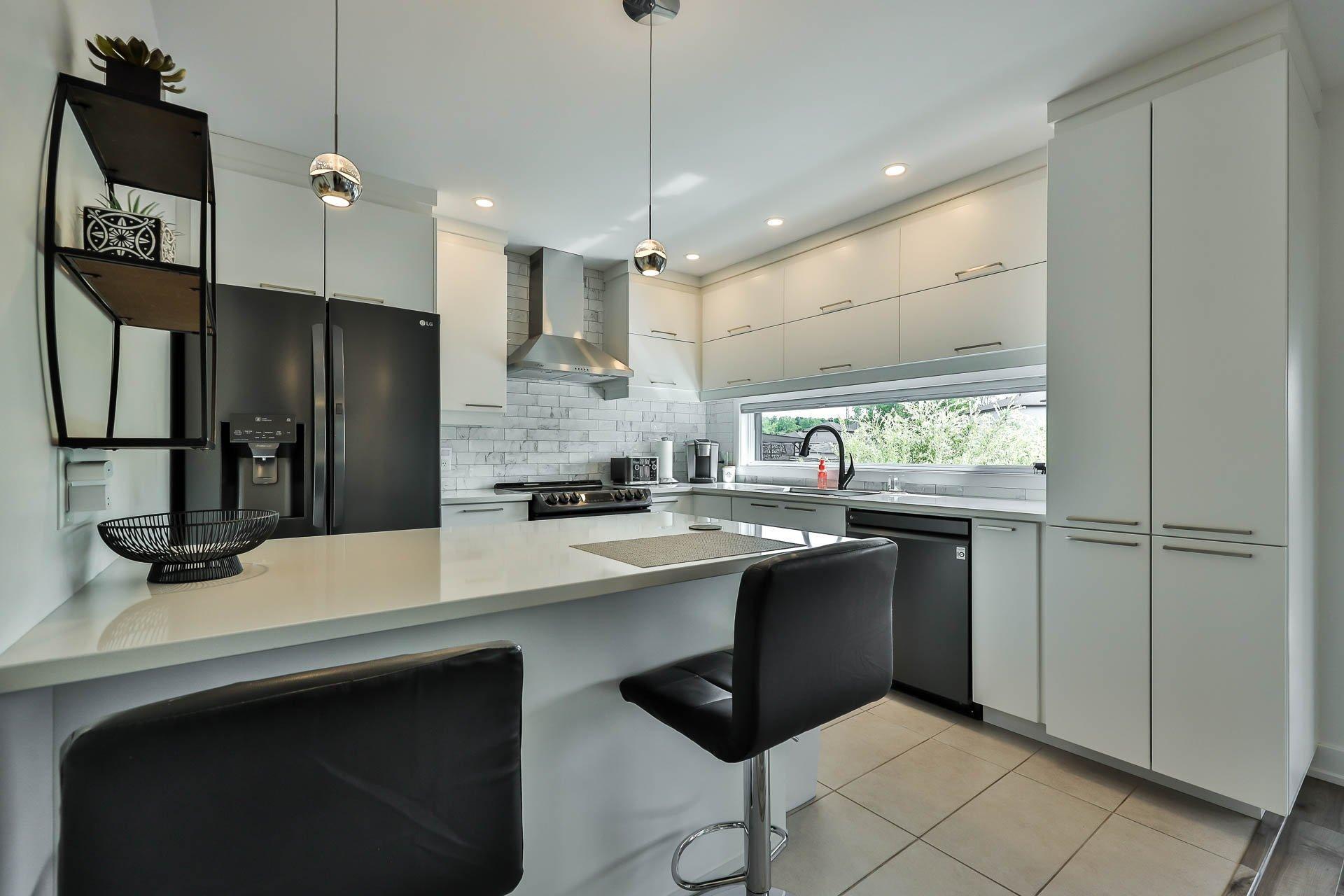 









139


Rue Alexandre-Rodrigue

,
Gatineau (Buckingham),




QC
J8L0Z2

