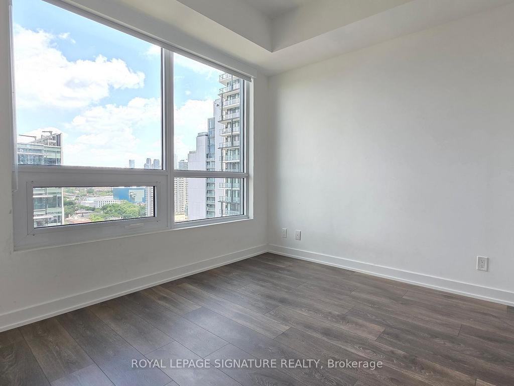 









108


Peter

Street, 2101,
Toronto,




ON
M5V 0W2

