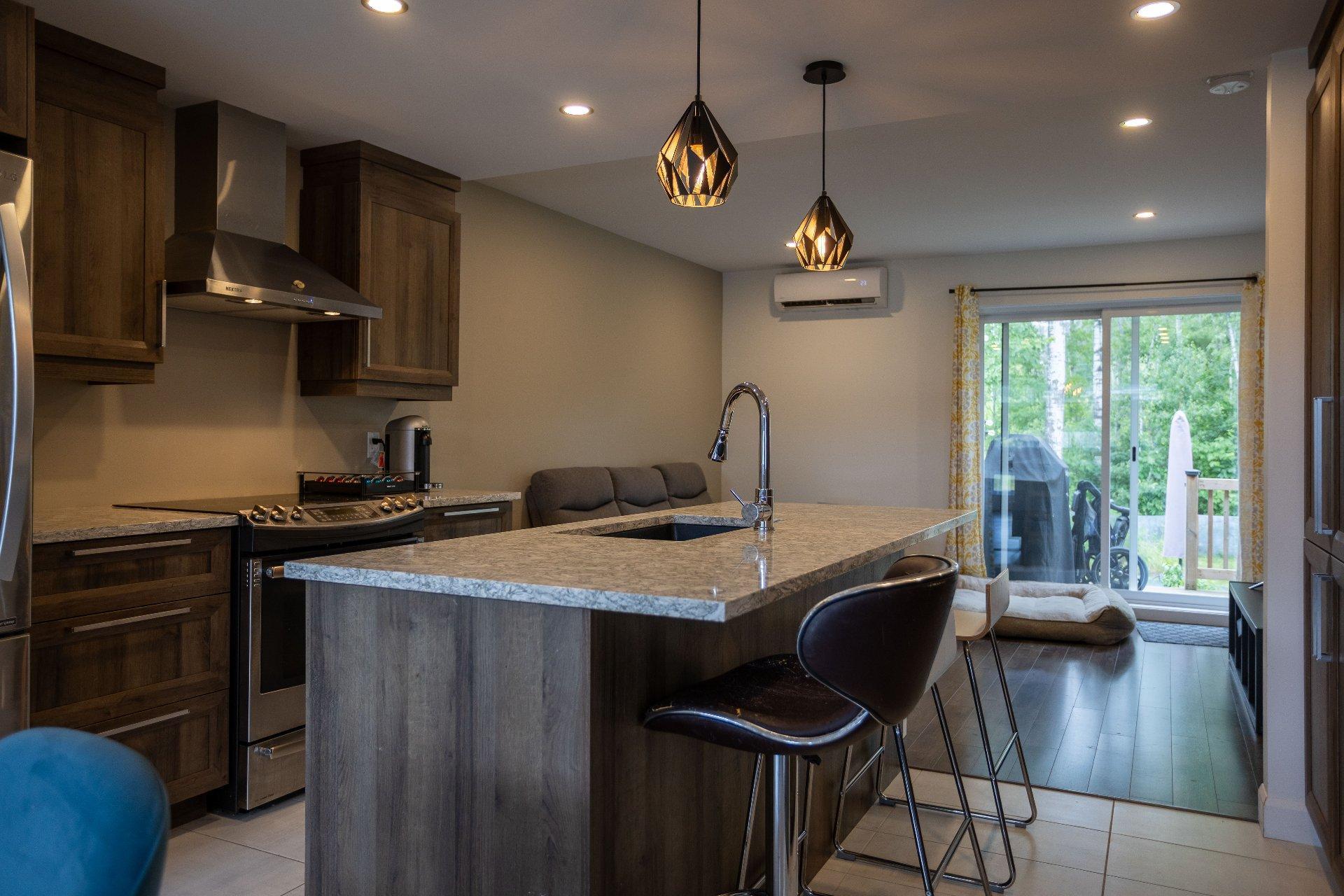 









1277


Av. des Capucines

,
Bécancour,




QC
G9H0M1

