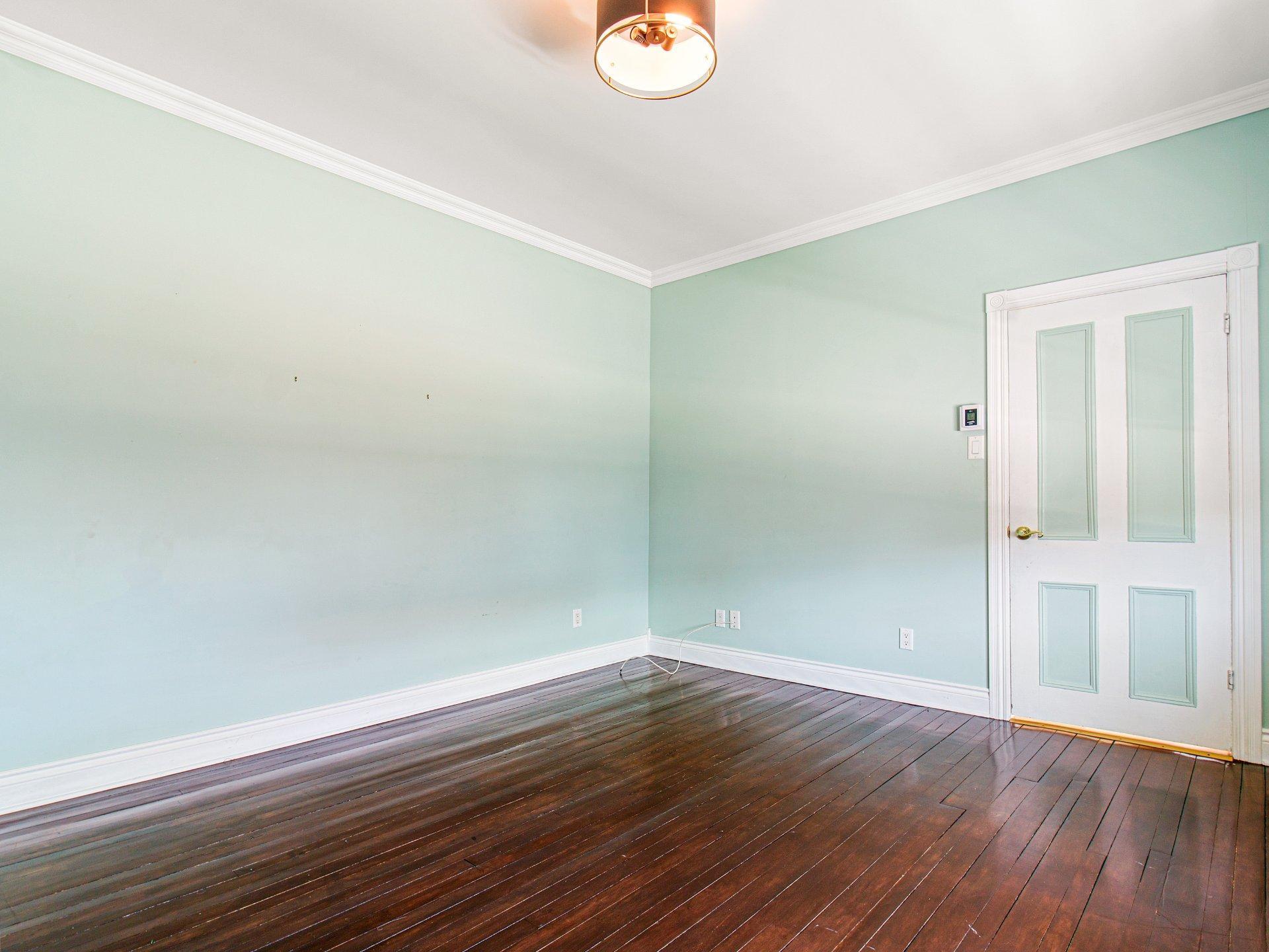 









376

 - 380


Rue Bank

,
Brownsburg-Chatham,




QC
J8G3A9

