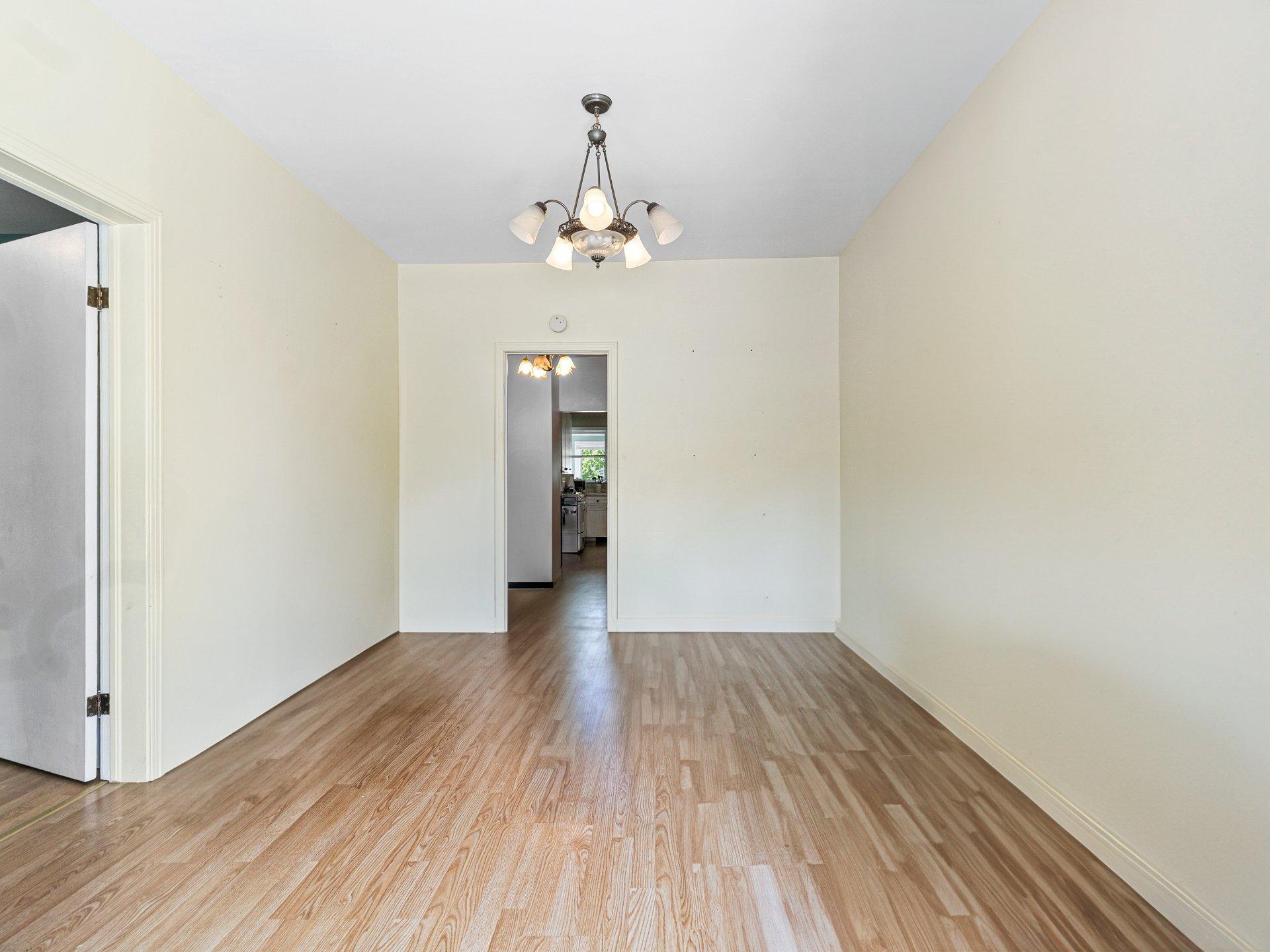 









376

 - 380


Rue Bank

,
Brownsburg-Chatham,




QC
J8G3A9

