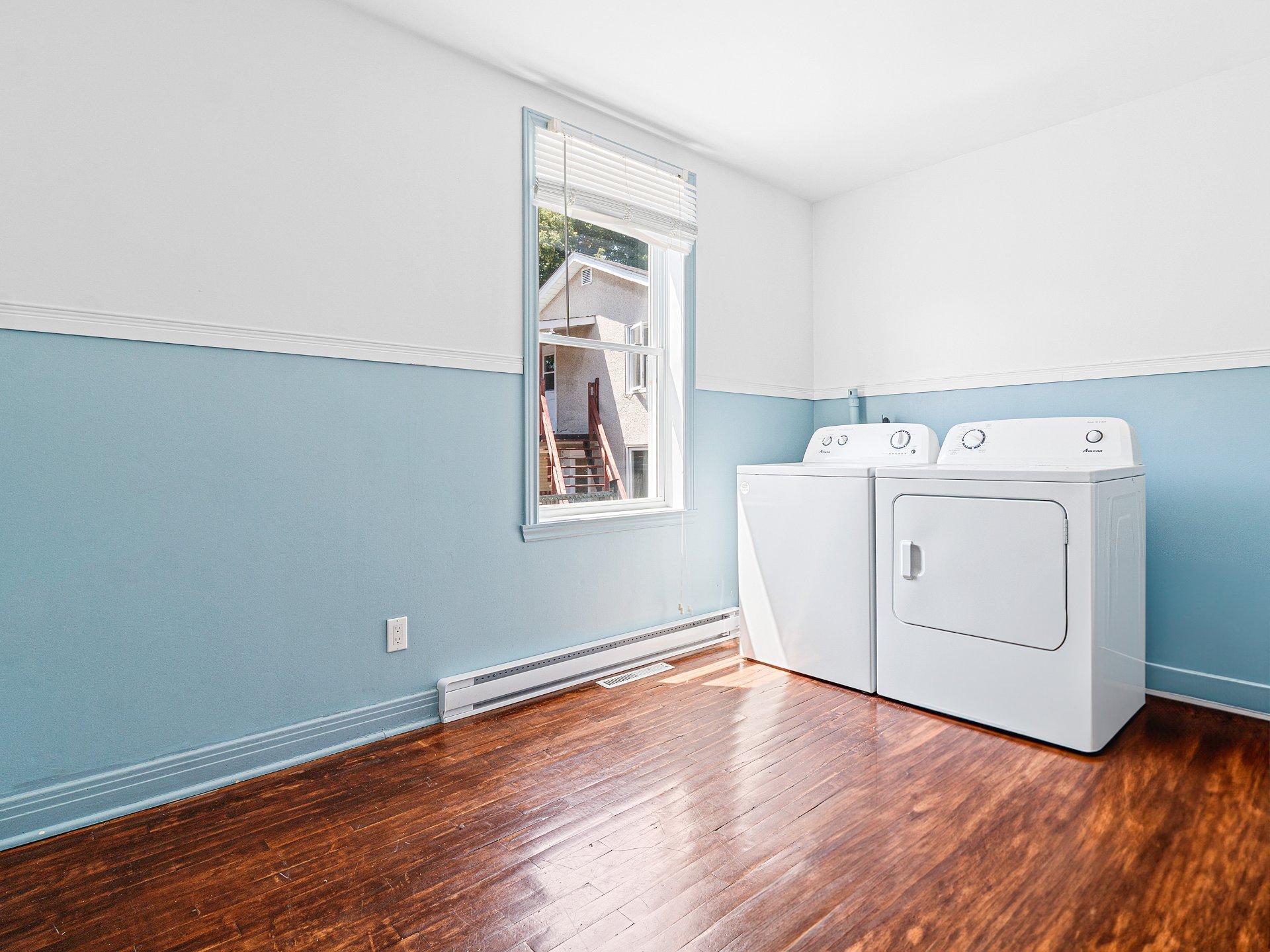 









376

 - 380


Rue Bank

,
Brownsburg-Chatham,




QC
J8G3A9

