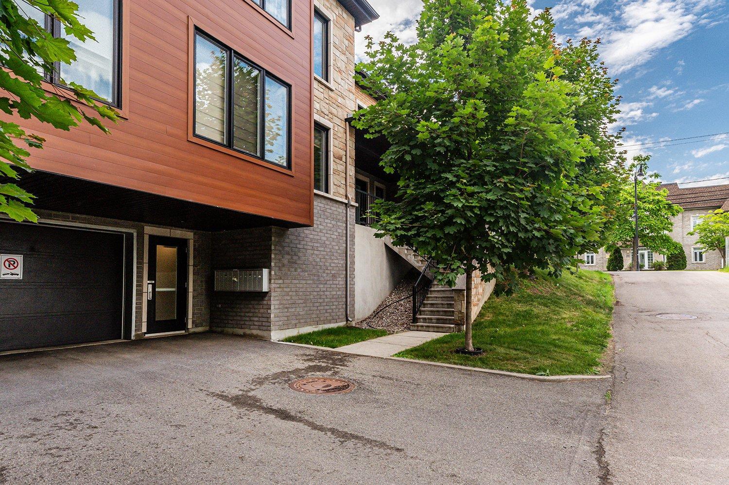 









190


Ch. de la Grande-Côte

, 304,
Saint-Eustache,




QC
J7P1A7

