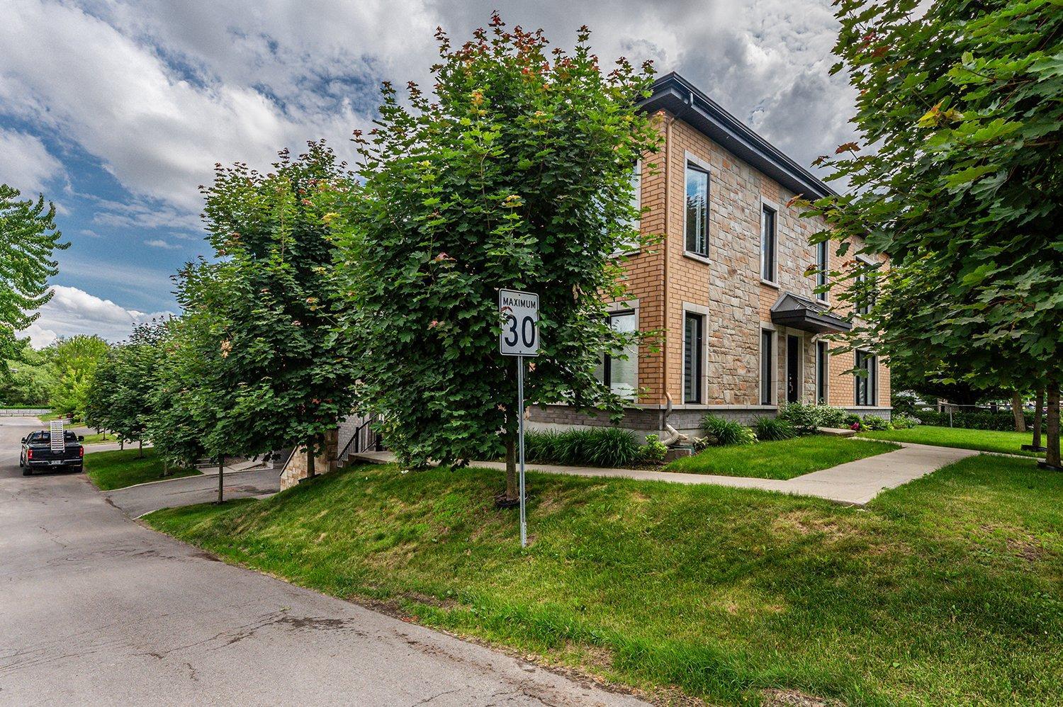 









190


Ch. de la Grande-Côte

, 304,
Saint-Eustache,




QC
J7P1A7

