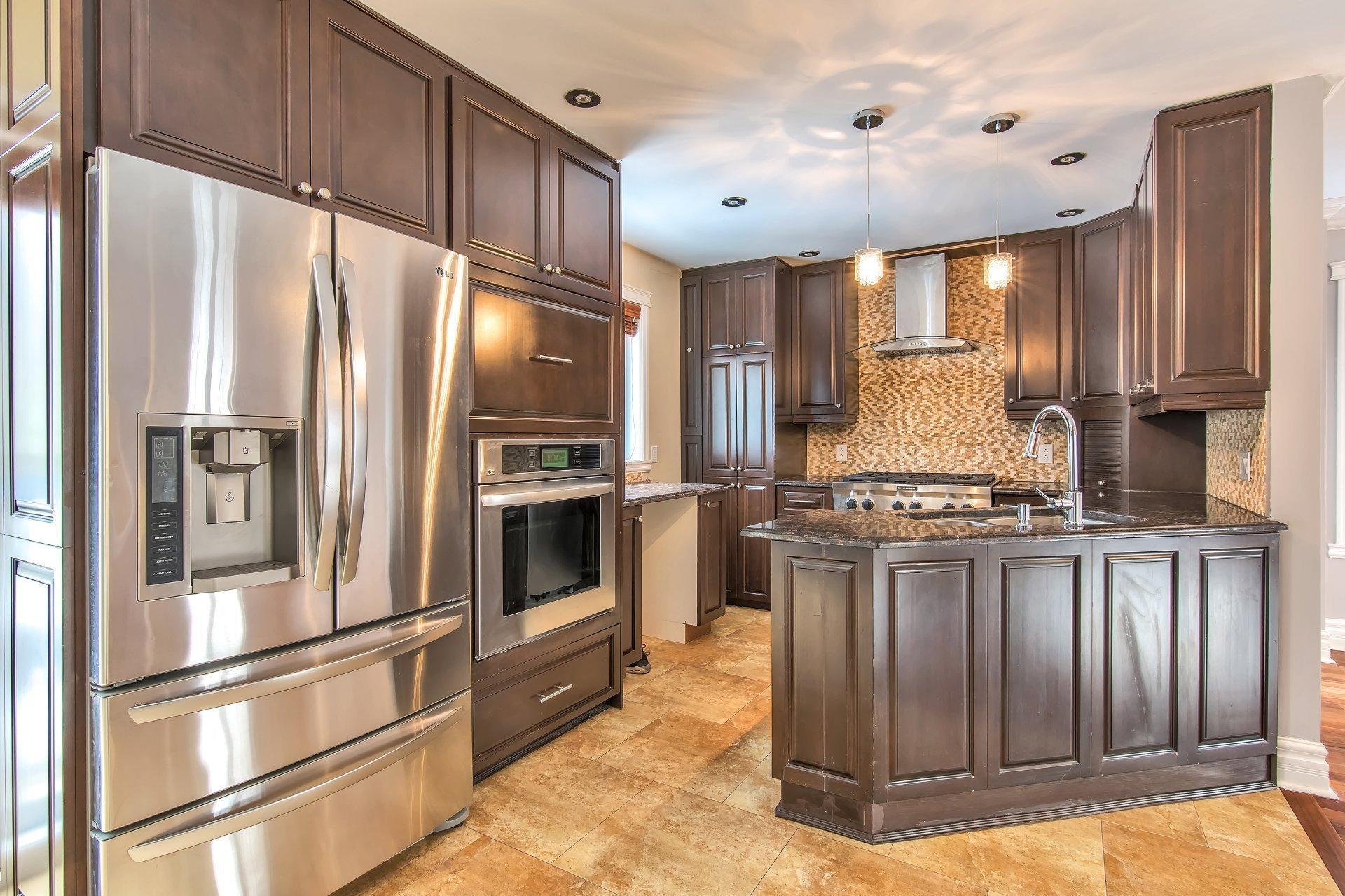 









2088


Rue de Bordeaux

,
Vaudreuil-Dorion,




QC
J7V9W8

