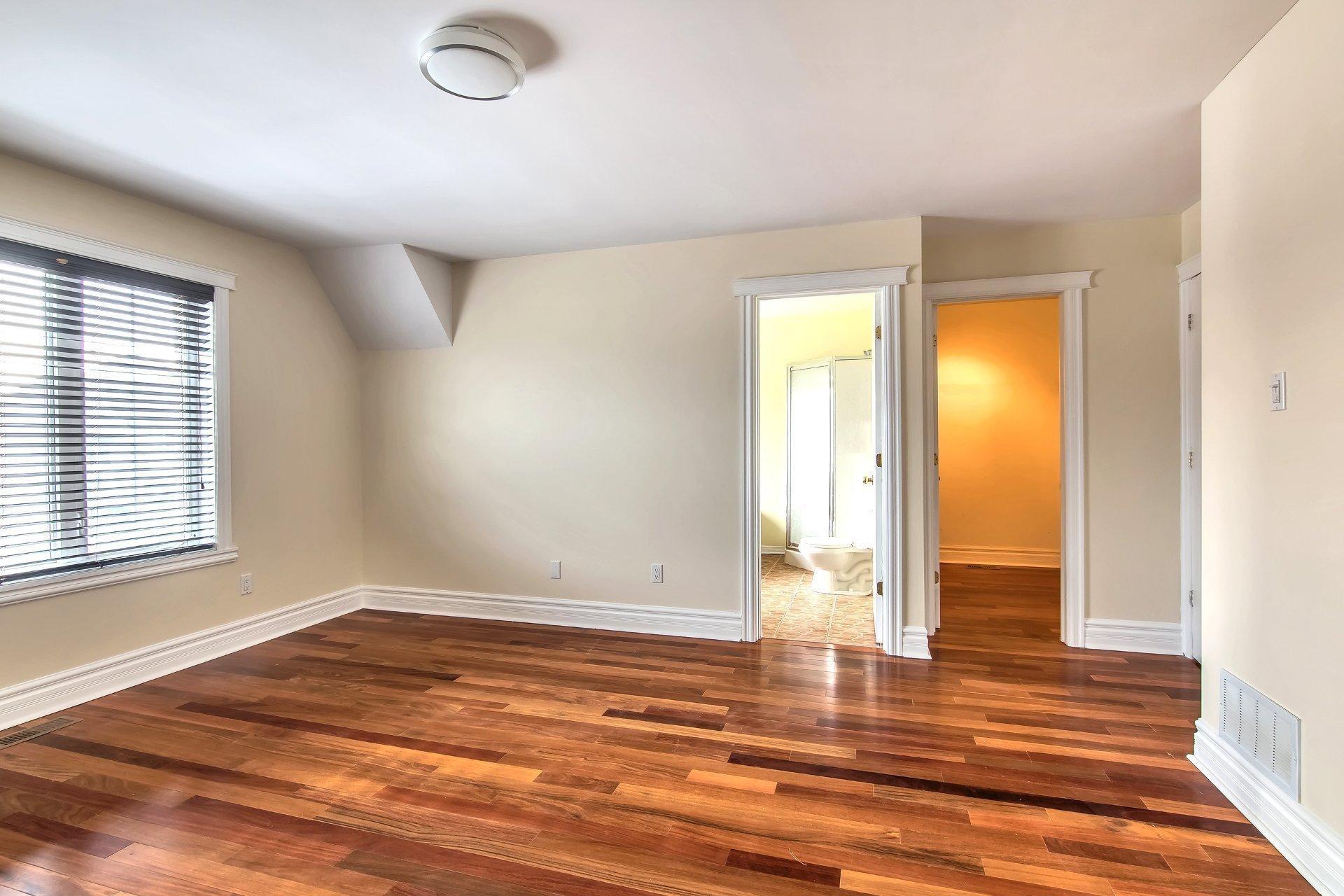 









2088


Rue de Bordeaux

,
Vaudreuil-Dorion,




QC
J7V9W8

