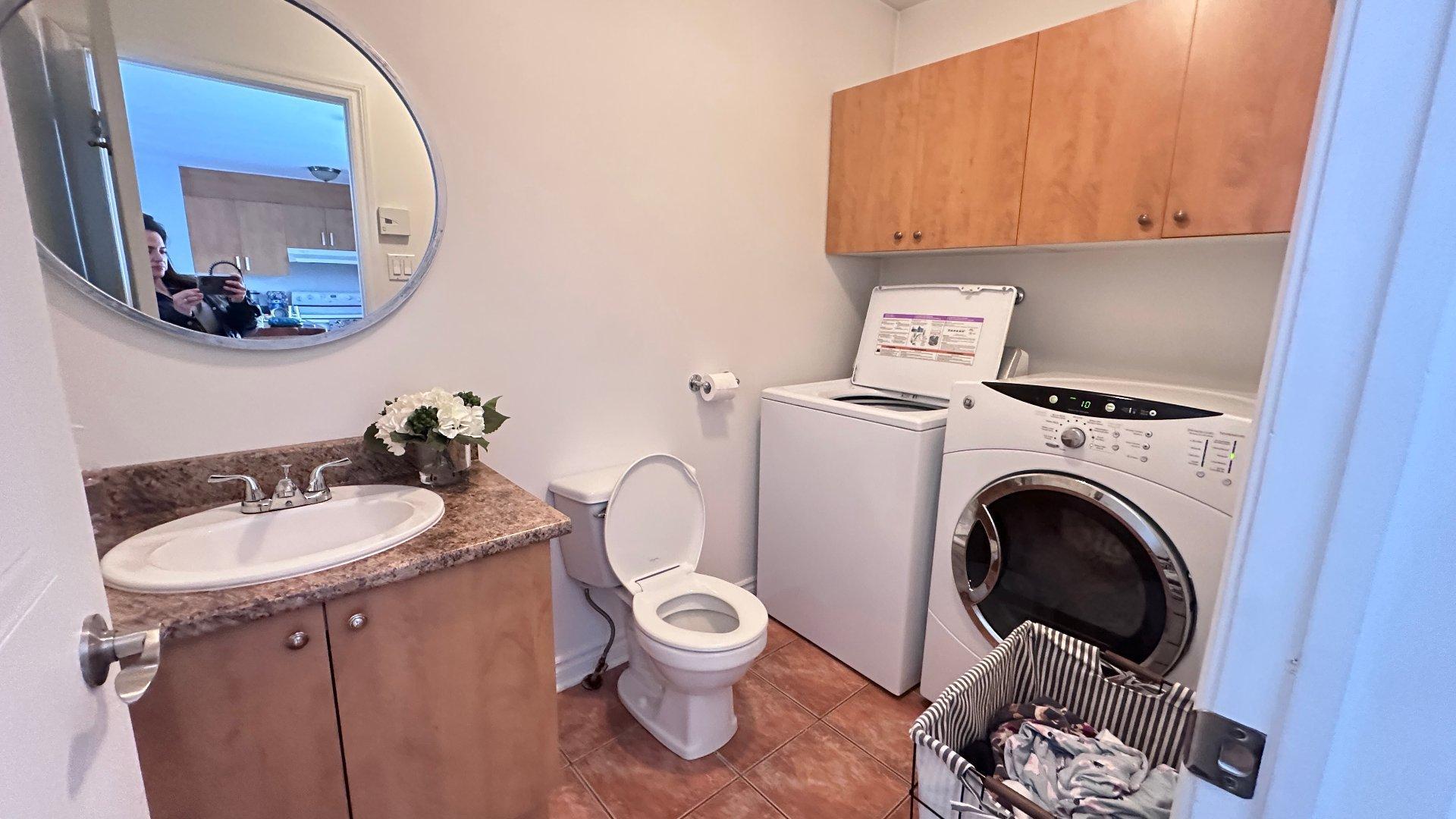 









737


Rue Principale

, C,
Saint-Sauveur,




QC
J0R1R2

