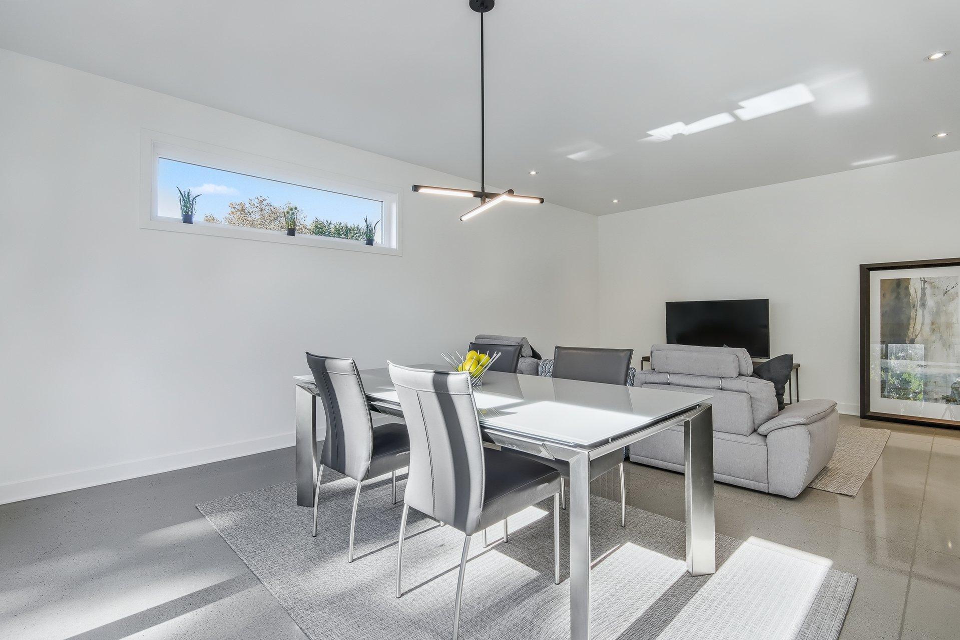 









44


Rue Marcoux

,
Saint-Basile-le-Grand,




QC
J3N5G5

