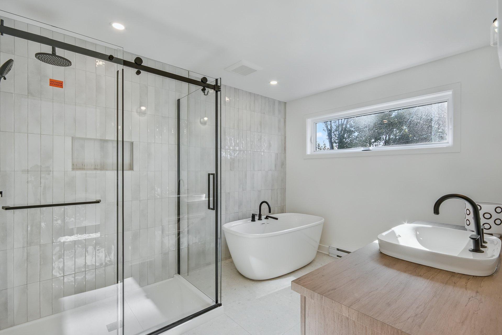 









44


Rue Marcoux

,
Saint-Basile-le-Grand,




QC
J3N5G5

