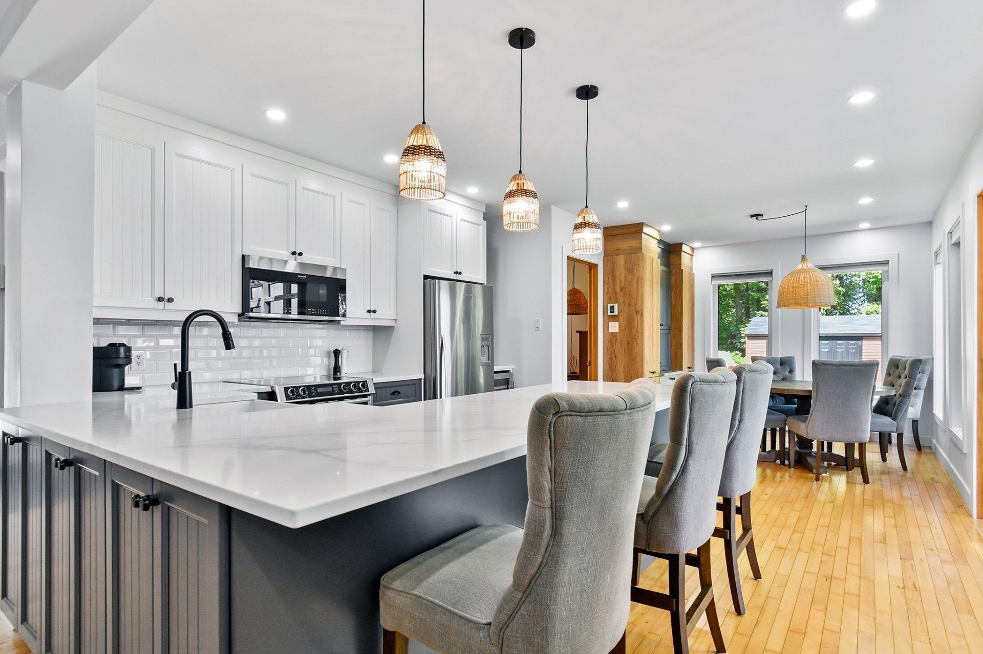 









625


Rue La Bruyère

,
Laval (Auteuil),




QC
H1H1X2

