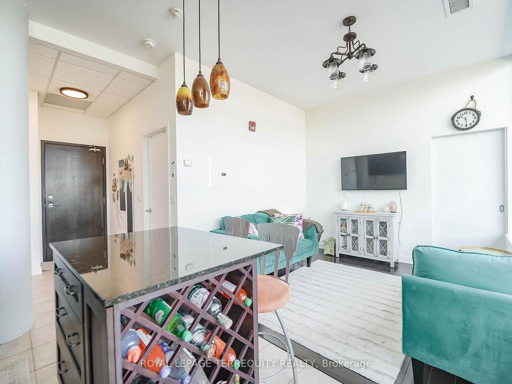 









10376


Yonge

Street, 601,
Richmond Hill,




ON
L4C 3B8

