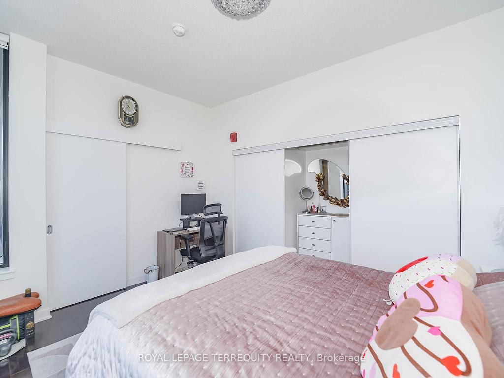 









10376


Yonge

Street, 601,
Richmond Hill,




ON
L4C 3B8

