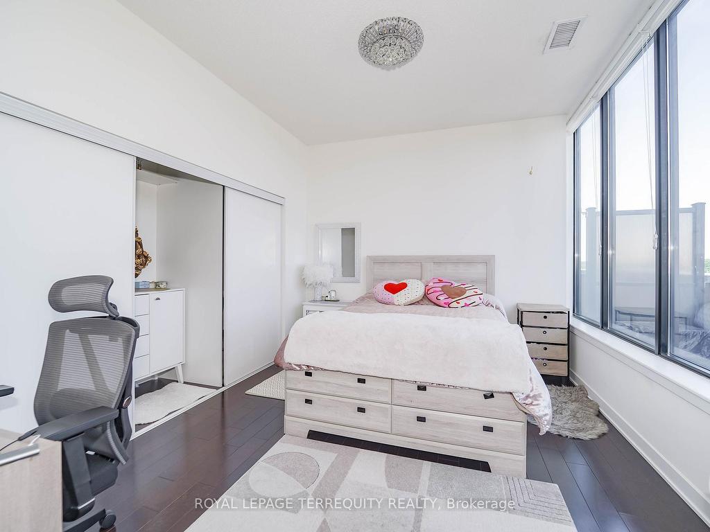 









10376


Yonge

Street, 601,
Richmond Hill,




ON
L4C 3B8

