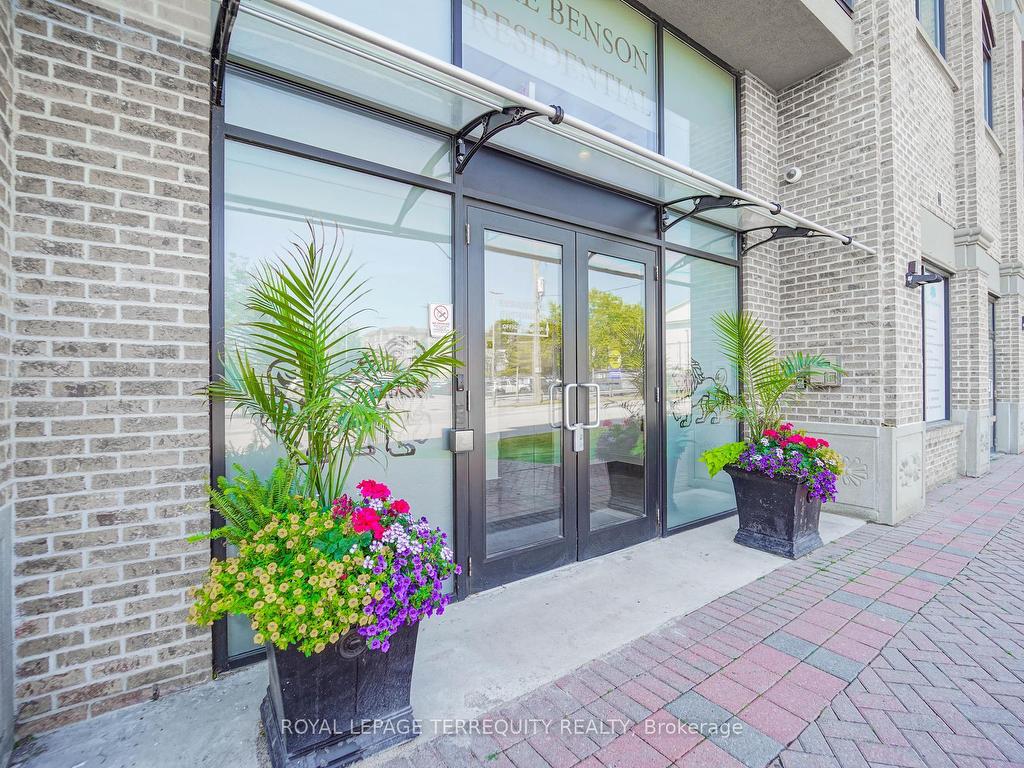 









10376


Yonge

Street, 601,
Richmond Hill,




ON
L4C 3B8

