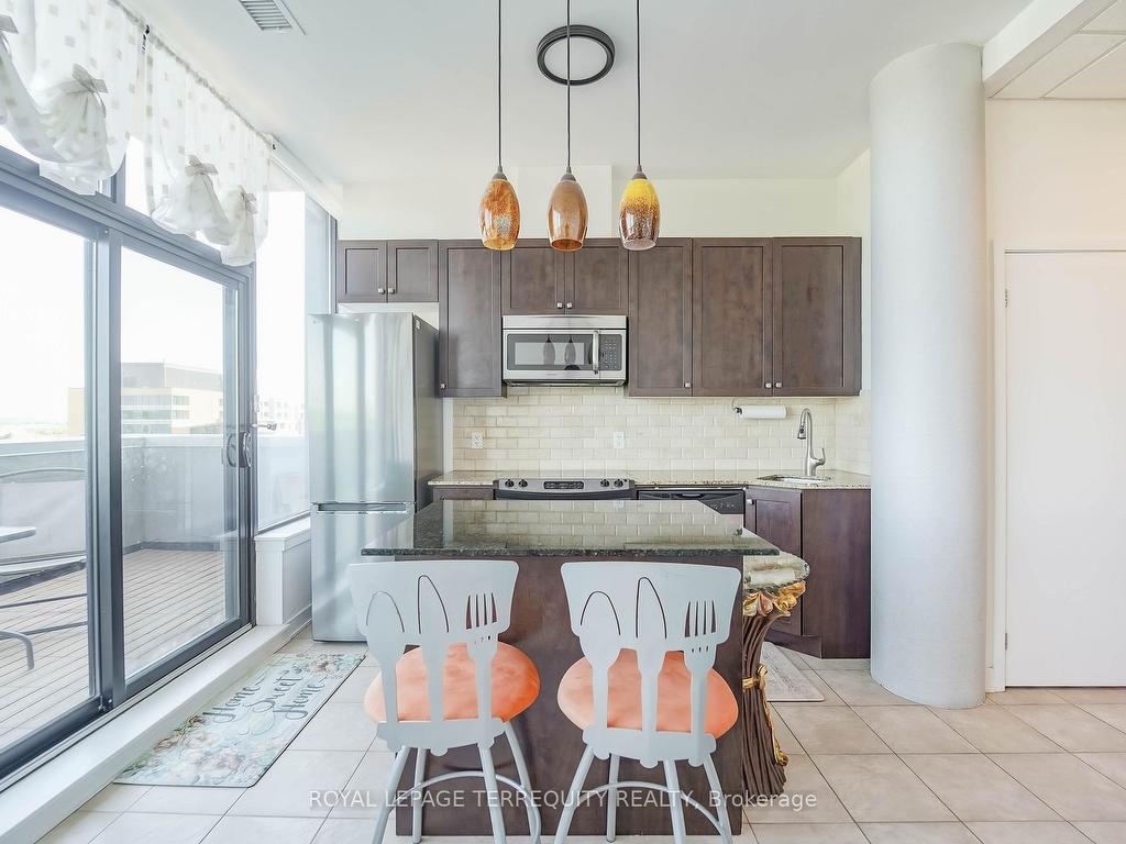 









10376


Yonge

Street, 601,
Richmond Hill,




ON
L4C 3B8

