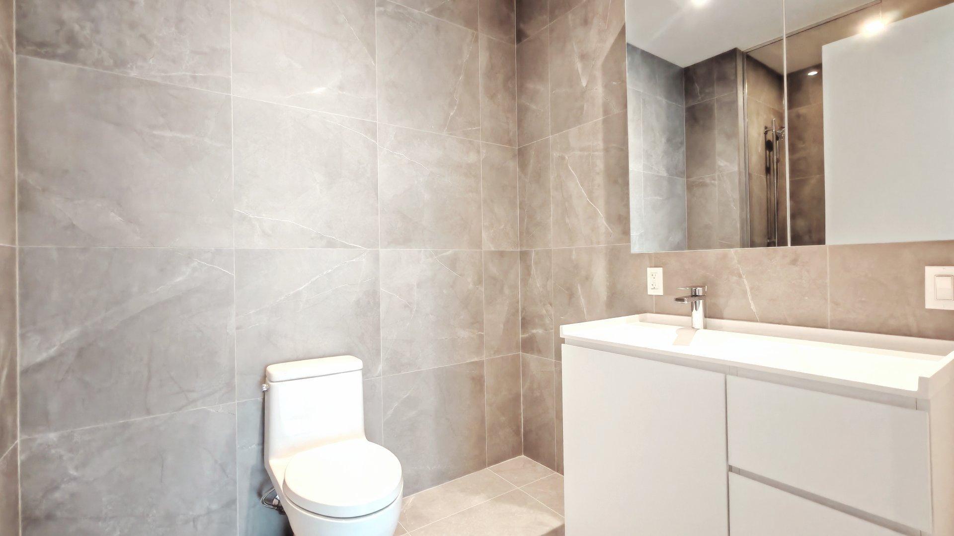 









1000


Rue André-Prévost

, 2106,
Montréal (Verdun/Île-des-Soeurs),




QC
H3E0G2


