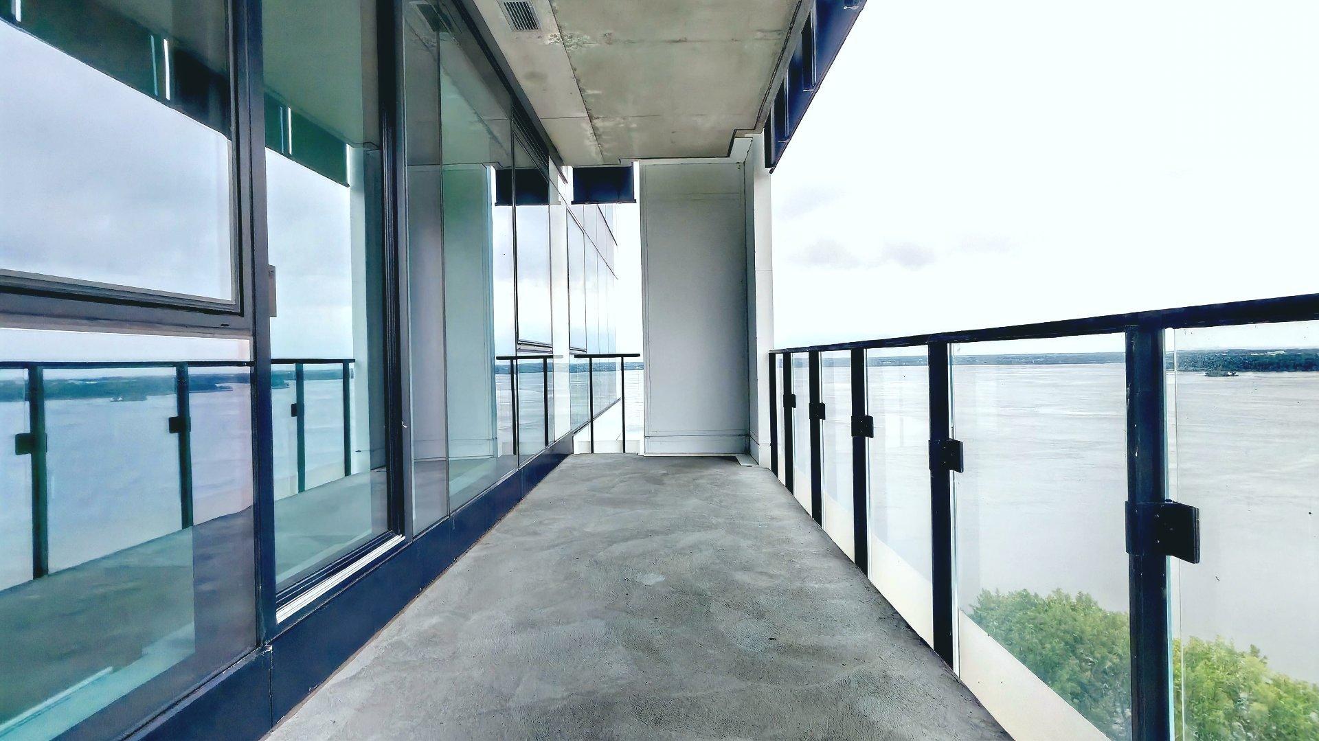 









1000


Rue André-Prévost

, 2106,
Montréal (Verdun/Île-des-Soeurs),




QC
H3E0G2

