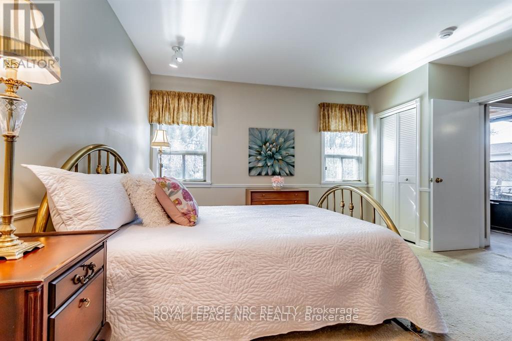 












8 MACBETH BOULEVARD

,
St. Catharines (Glendale/Glenridge),




Ontario
L2T2M2

