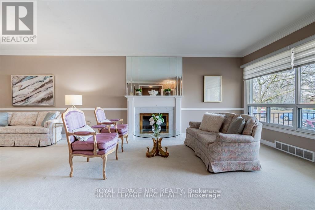 












8 MACBETH BOULEVARD

,
St. Catharines (Glendale/Glenridge),




Ontario
L2T2M2

